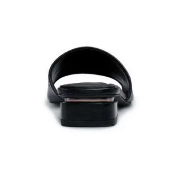 VINCE CAMUTO • Black Cheleah Leather Slide Sandals - Picture 5 of 8